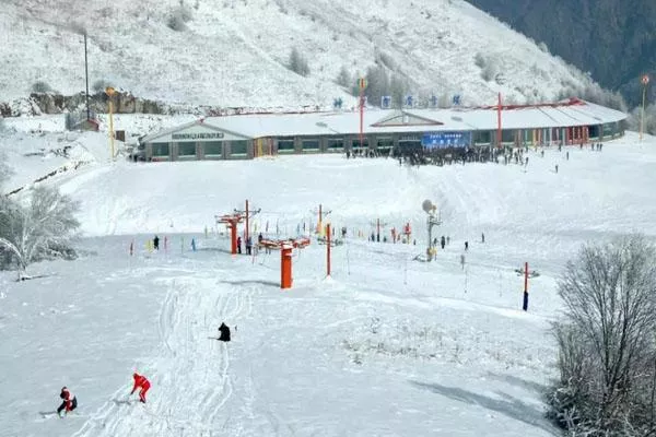 神農(nóng)架滑雪場(chǎng)有幾個(gè) 神農(nóng)架滑雪場(chǎng)開(kāi)放時(shí)間2021