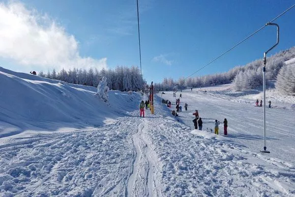 神農(nóng)架滑雪場(chǎng)有幾個(gè) 神農(nóng)架滑雪場(chǎng)開(kāi)放時(shí)間2021